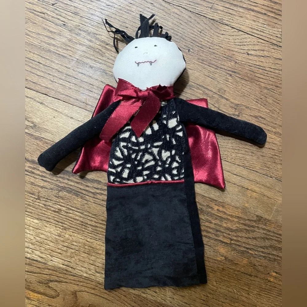 Vampire Halloween Cover Plush Black